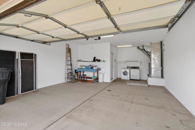 9405 N Sombrero Canyon Drive, Tucson, AZ 85743