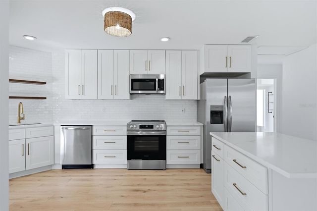 3509 64TH STREET W, Bradenton, FL 34209