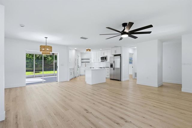 3509 64TH STREET W, Bradenton, FL 34209