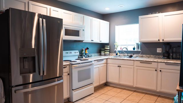 5242 Carmen Street, Houston, TX 77033