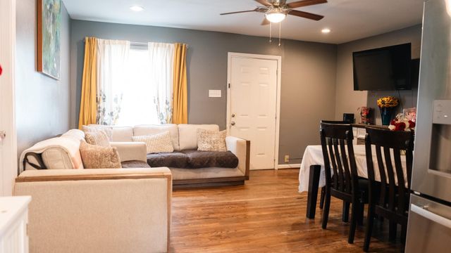 5242 Carmen Street, Houston, TX 77033