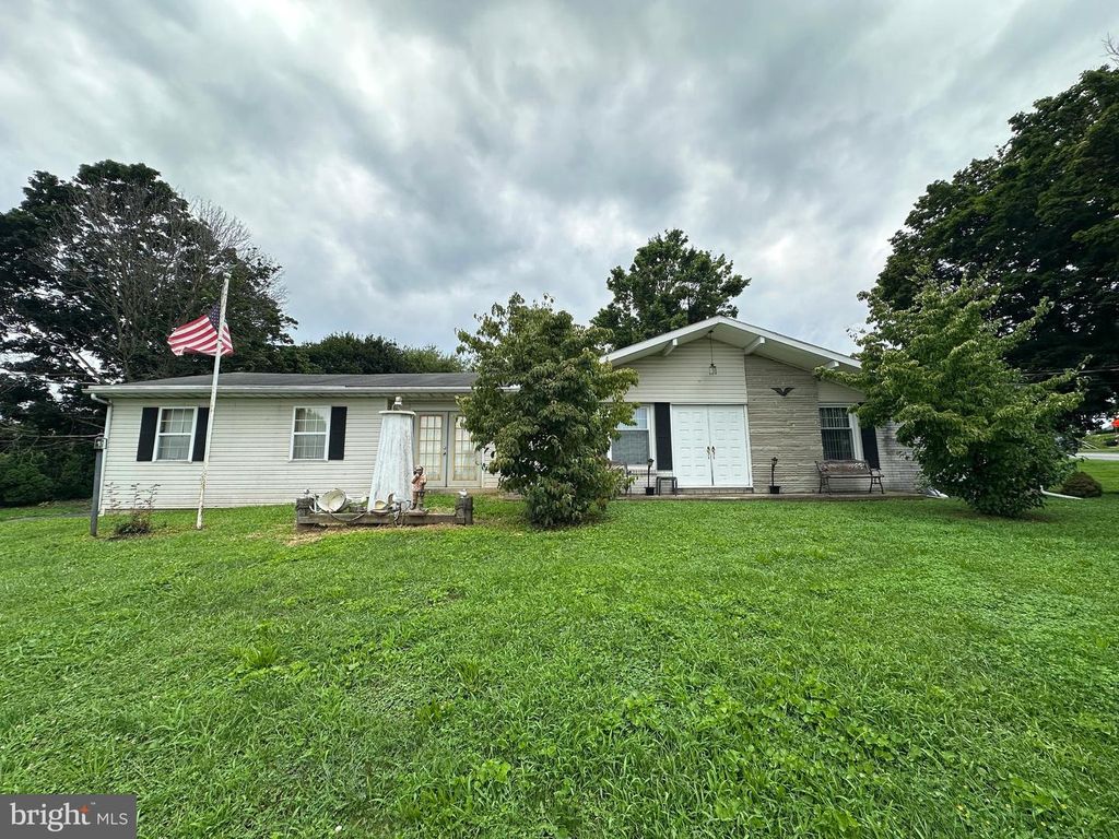 Image 1 of property listing at 11539 WESTMINSTER DRIVE, Waynesboro, PA 17268