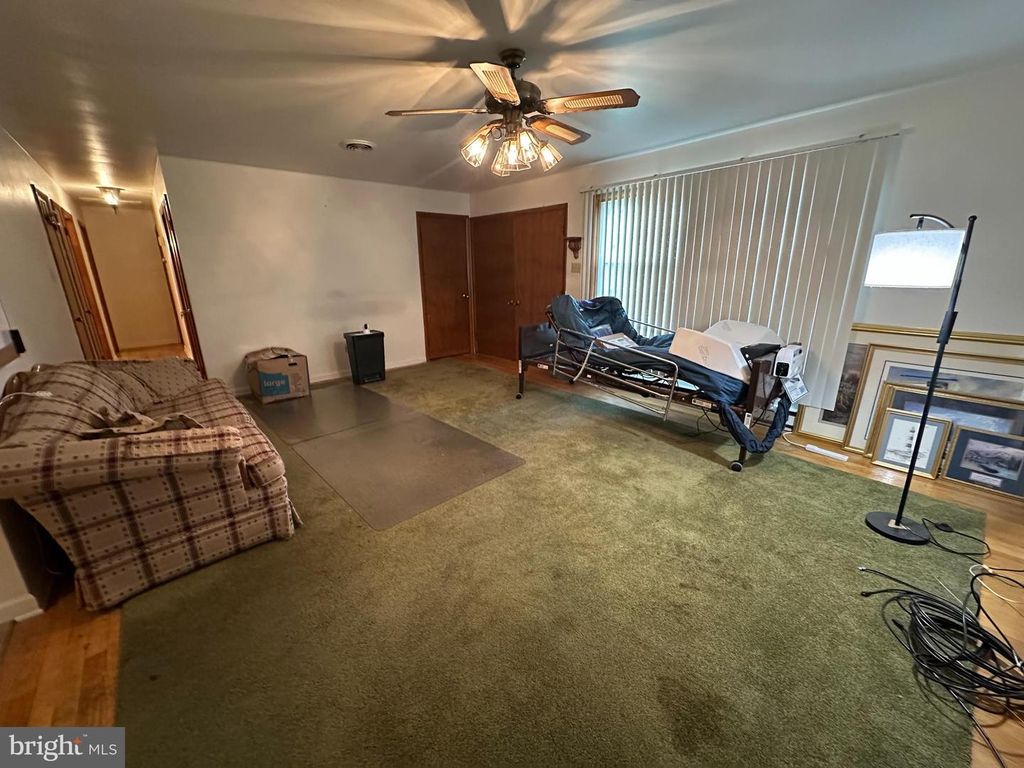 Image 25 of property listing at 11539 WESTMINSTER DRIVE, Waynesboro, PA 17268
