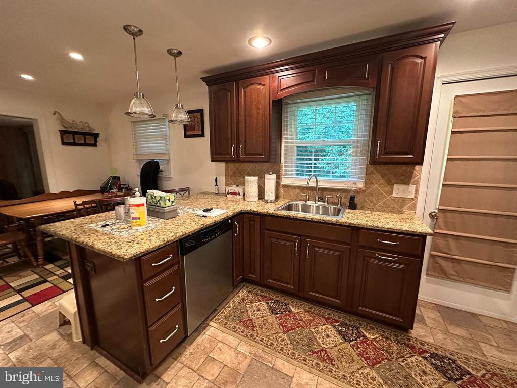 Image 30 of property listing at 11539 WESTMINSTER DRIVE, Waynesboro, PA 17268