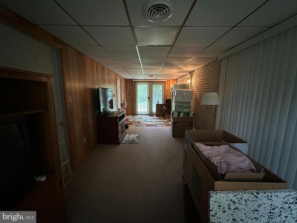 Image 36 of property listing at 11539 WESTMINSTER DRIVE, Waynesboro, PA 17268