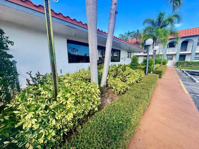 2161 W Woolbright Road M202, Boynton Beach, FL 33426