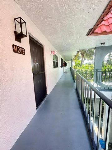 2161 W Woolbright Road M202, Boynton Beach, FL 33426