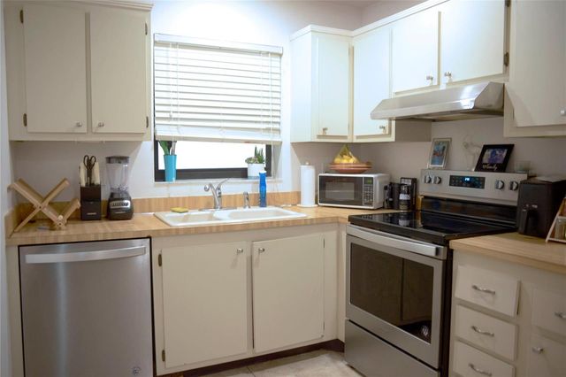 2161 W Woolbright Road M202, Boynton Beach, FL 33426