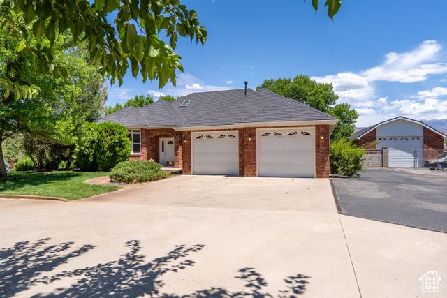 4163 S BEEMAN RD, Moab, UT 84532