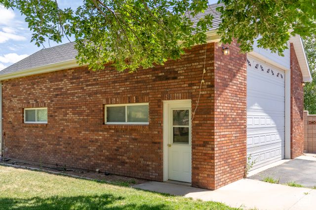 4163 S BEEMAN RD, Moab, UT 84532