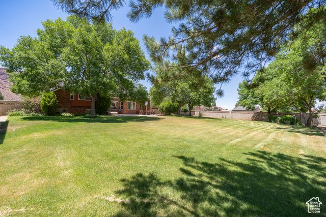 4163 S BEEMAN RD, Moab, UT 84532