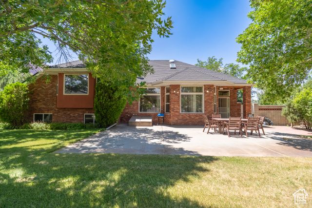 4163 S BEEMAN RD, Moab, UT 84532