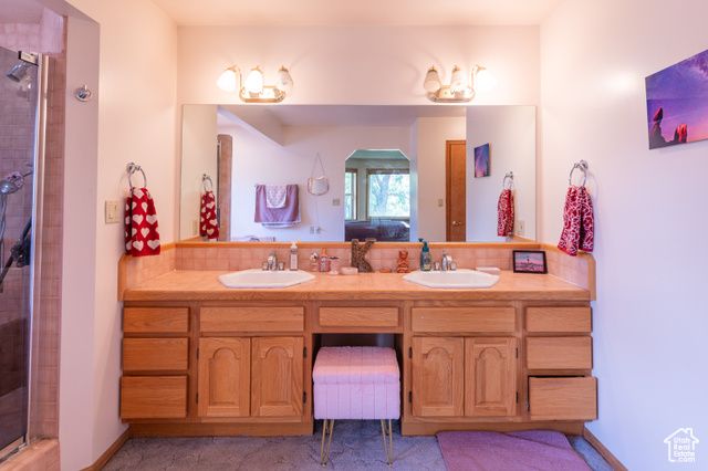 4163 S BEEMAN RD, Moab, UT 84532