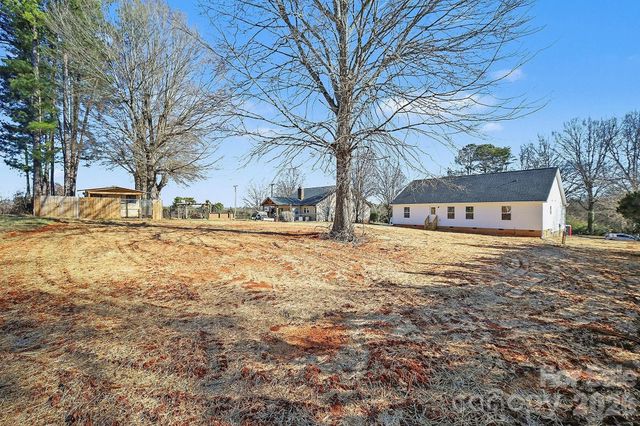 2025 Picnic Drive, Newton, NC 28658