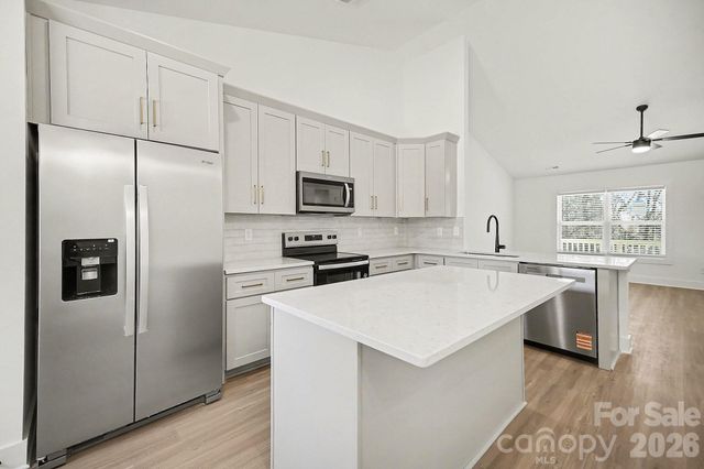 2025 Picnic Drive, Newton, NC 28658