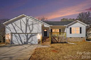 2025 Picnic Drive, Newton, NC 28658