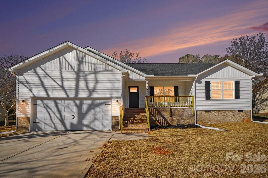 2025 Picnic Drive, Newton, NC 28658