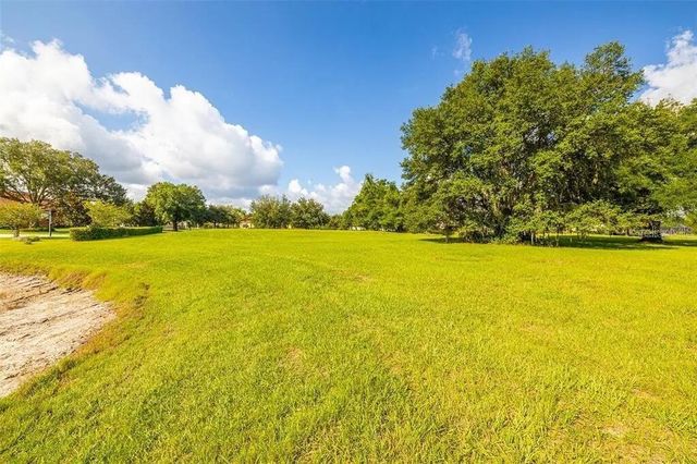 2811 COASTAL RANGE WAY, Lutz, FL 33559