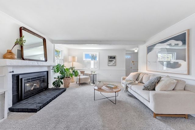 204 Low St, Newburyport, MA 01950