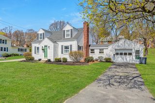 204 Low St, Newburyport, MA 01950