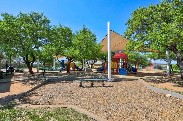 5117 Texas Bluebell DR, Spicewood, TX 78669