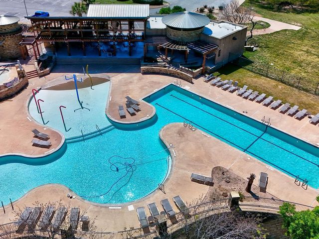 5117 Texas Bluebell DR, Spicewood, TX 78669