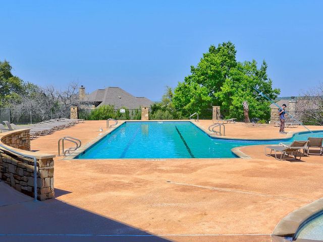 5117 Texas Bluebell DR, Spicewood, TX 78669