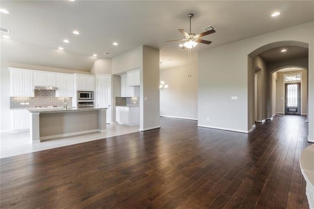 5117 Texas Bluebell DR, Spicewood, TX 78669