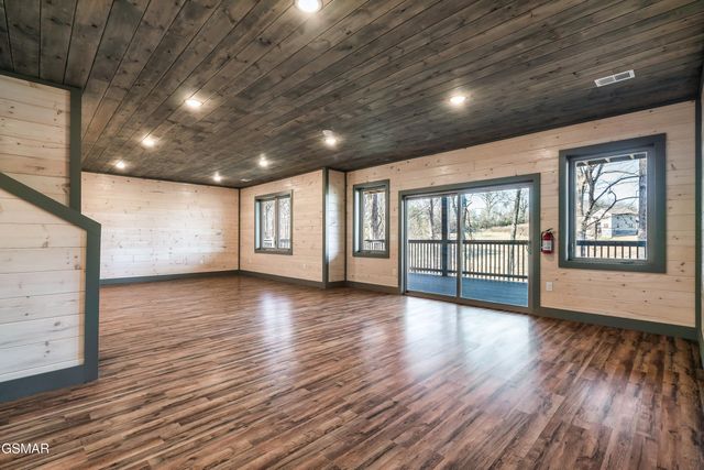 538 Tatum Rose Way, Sevierville, TN 37876