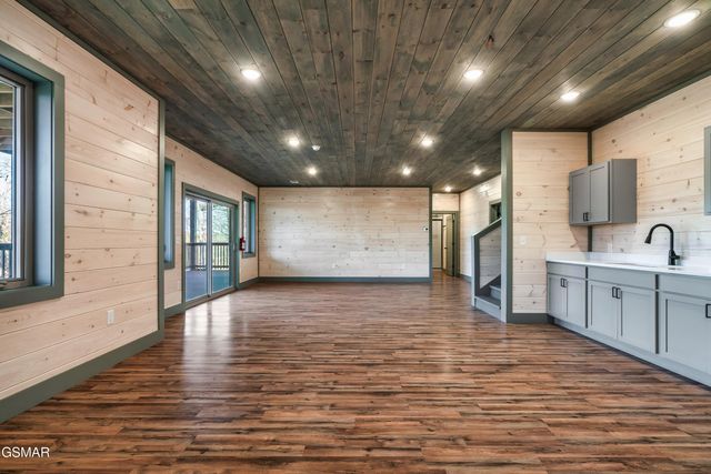 538 Tatum Rose Way, Sevierville, TN 37876