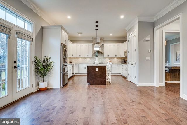 8733 POHICK RD, Springfield, VA 22153