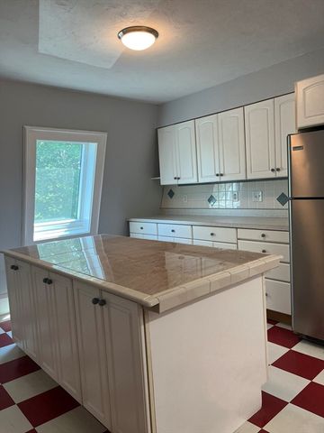 17 Hill St 2, Quincy, MA 02169