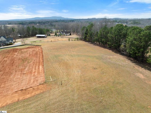 139 Dogwood Boulevard, Travelers Rest, SC 29690