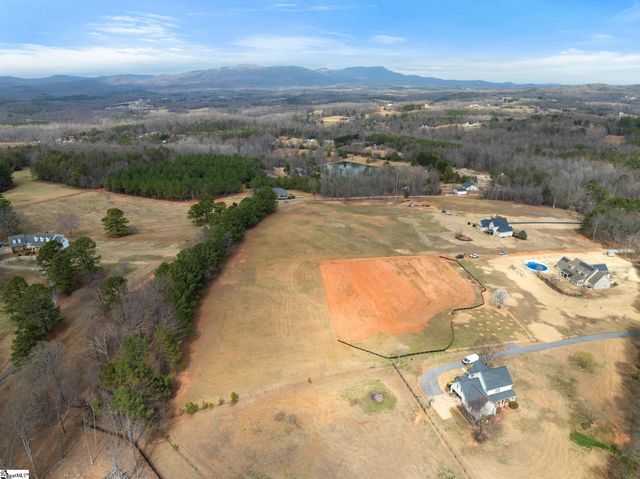 139 Dogwood Boulevard, Travelers Rest, SC 29690