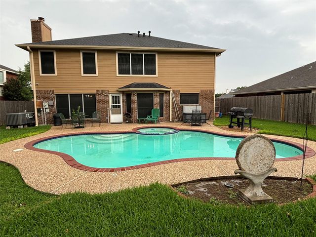 1506 Waterford Drive, Deer Park, TX 77536