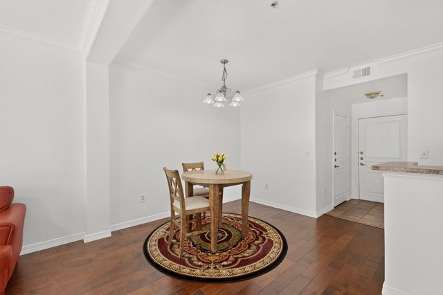 330 Las Colinas Boulevard E 220, Irving, TX 75039