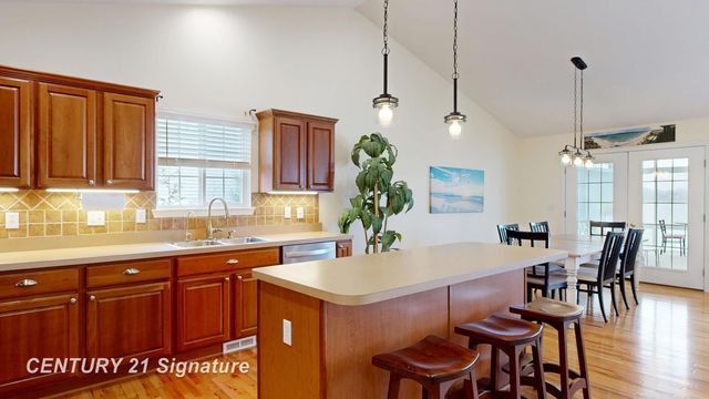 4190 Neal Court, Linden, MI 48451