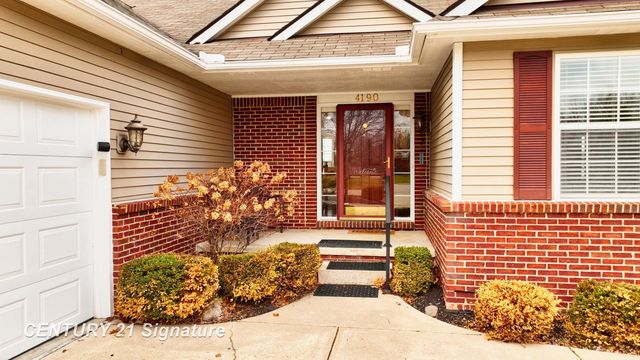 4190 Neal Court, Linden, MI 48451