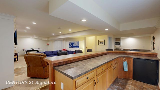 4190 Neal Court, Linden, MI 48451