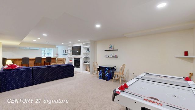 4190 Neal Court, Linden, MI 48451