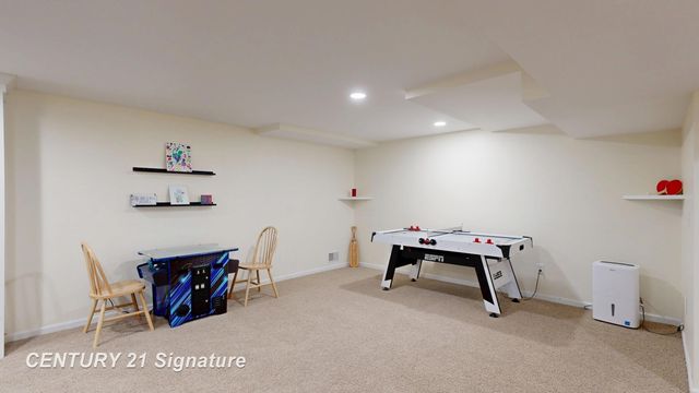 4190 Neal Court, Linden, MI 48451