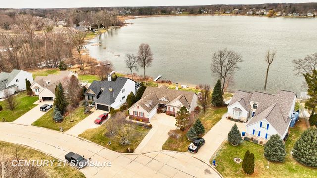 4190 Neal Court, Linden, MI 48451