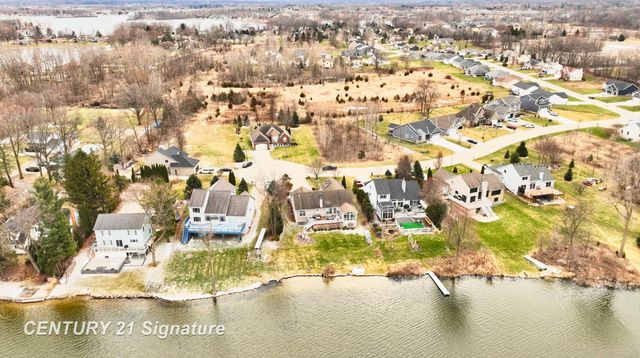 4190 Neal Court, Linden, MI 48451