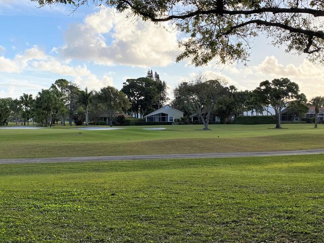 12962 Briarlake Drive 103, Palm Beach Gardens, FL 33418