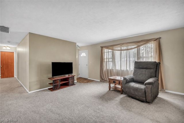 9186 Shepard Road, Macedonia, OH 44056