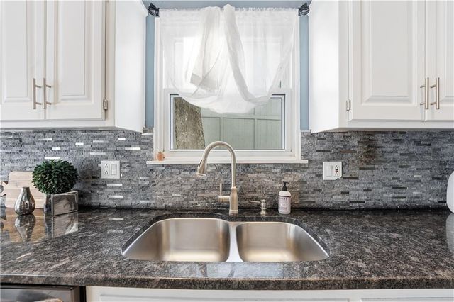 1266 N Prince Edward Street, Olathe, KS 66061