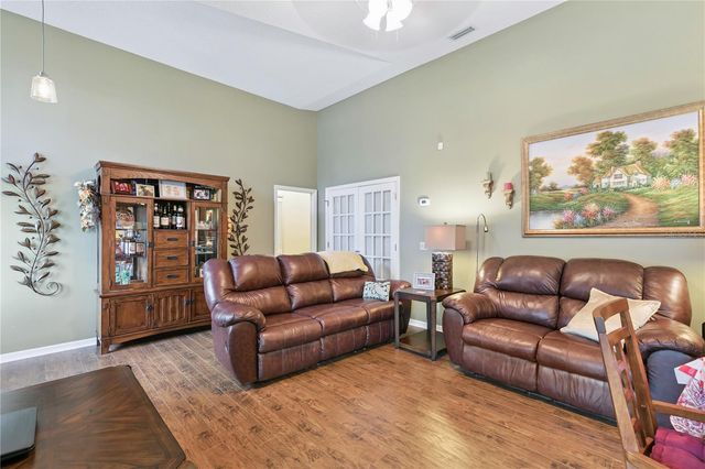 1674 CARILLON PARK DRIVE, Oviedo, FL 32765