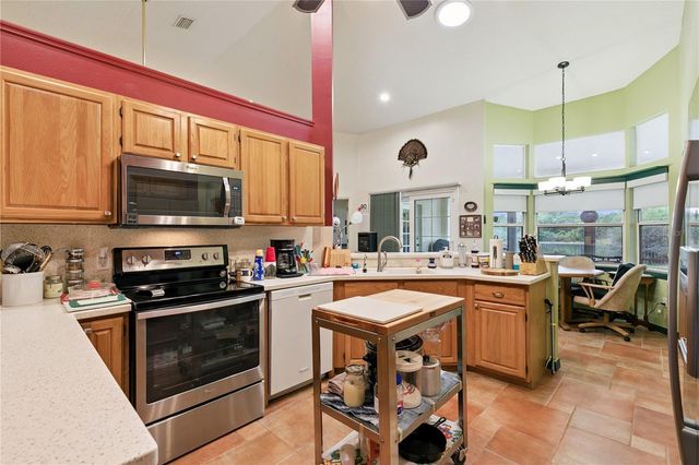 1674 CARILLON PARK DRIVE, Oviedo, FL 32765