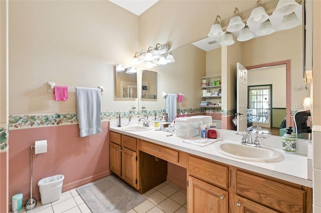 1674 CARILLON PARK DRIVE, Oviedo, FL 32765