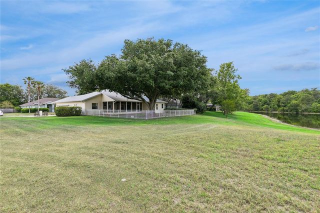 1674 CARILLON PARK DRIVE, Oviedo, FL 32765